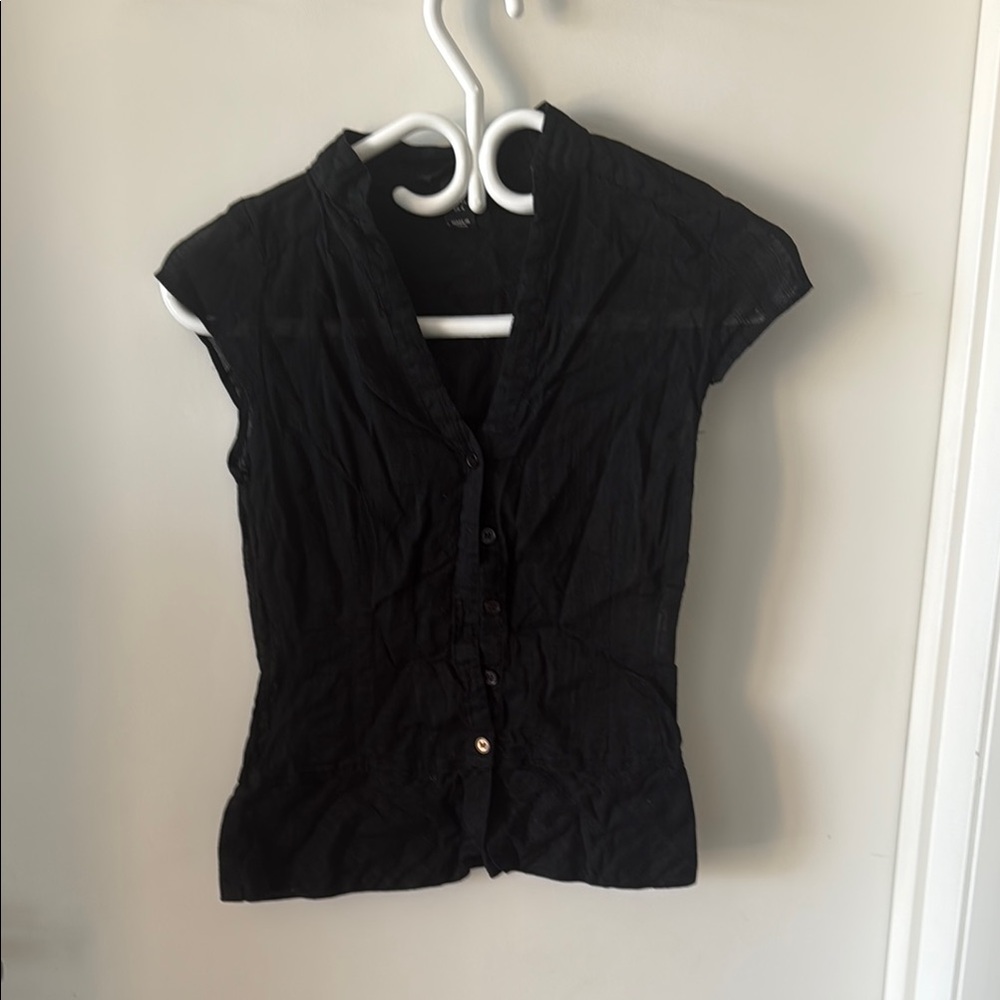 H&M Black Fitted Button Down Blouse